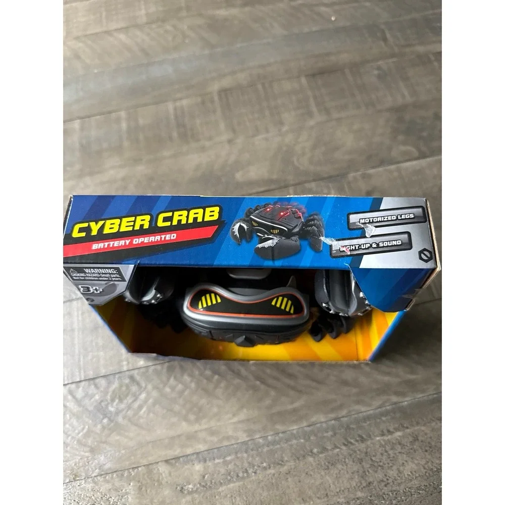 NWT Cyber Crab‎